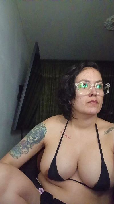 ladykyhara live cam on Cam4