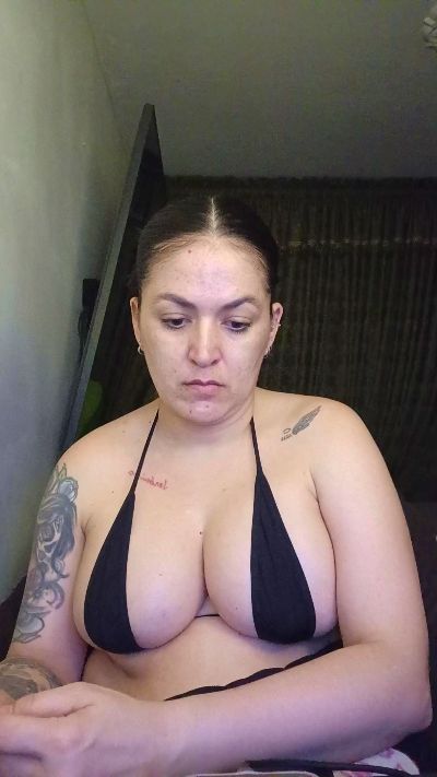 ladykyhara live cam on Cam4