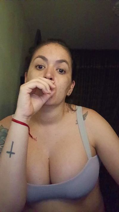 ladykyhara live cam on Cam4