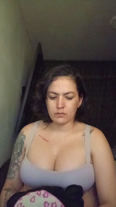 ladykyhara live cam on Cam4