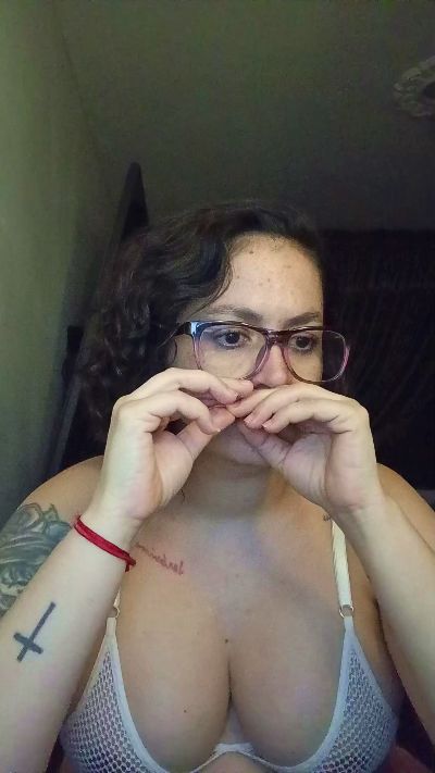 ladykyhara live cam on Cam4
