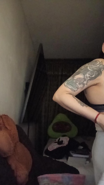 ladykyhara live cam on Cam4