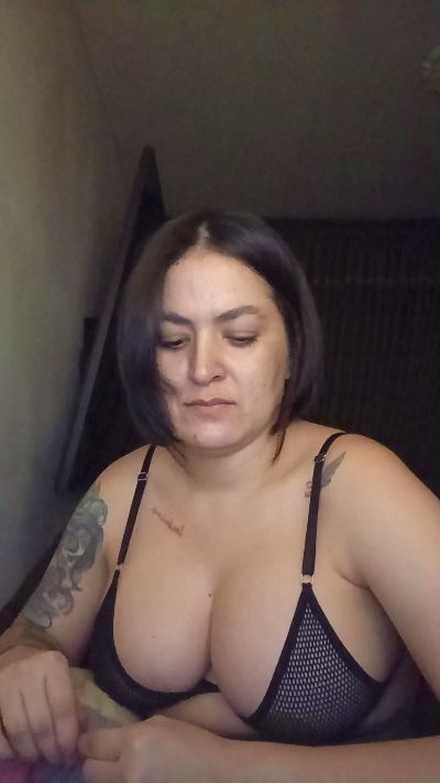 ladykyhara live cam on Cam4
