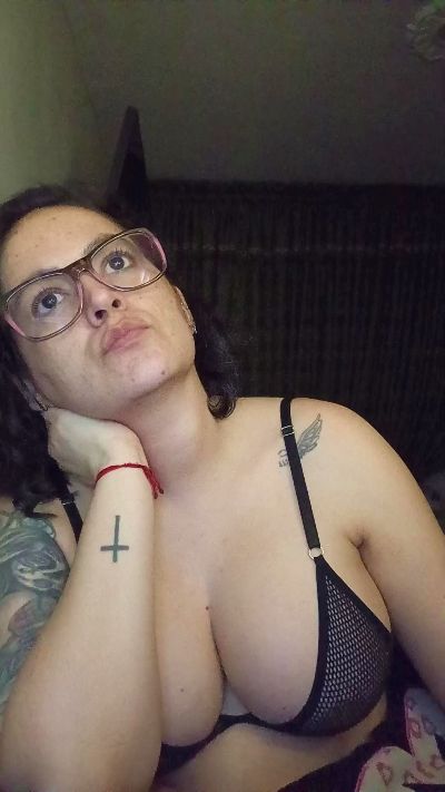 ladykyhara live cam on Cam4