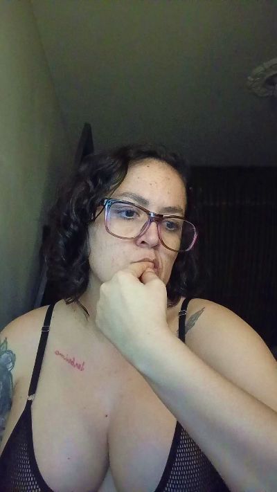 ladykyhara live cam on Cam4