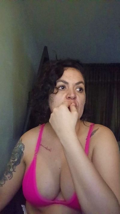 ladykyhara live cam on Cam4