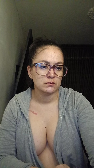 ladykyhara live cam on Cam4