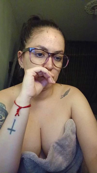 ladykyhara live cam on Cam4