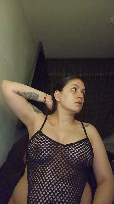 ladykyhara live cam on Cam4