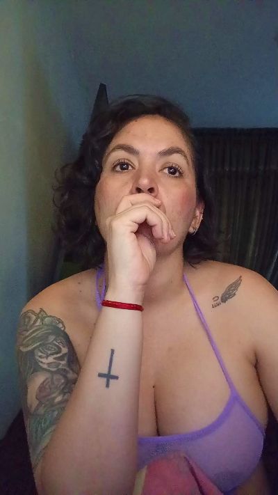 ladykyhara live cam on Cam4