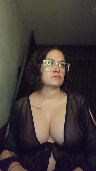 ladykyhara live cam on Cam4