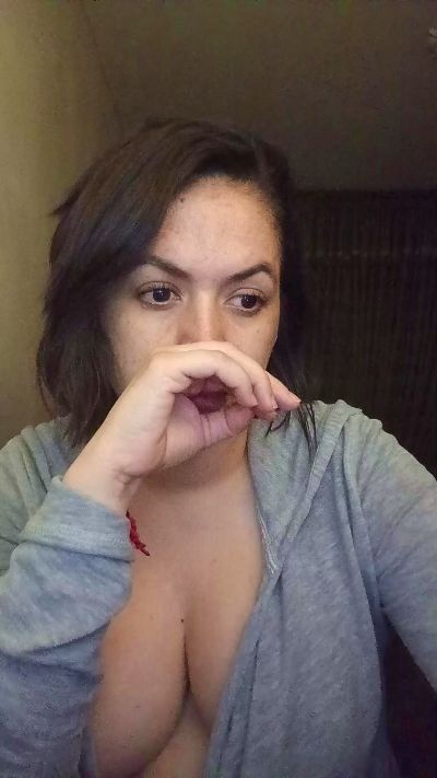 ladykyhara live cam on Cam4