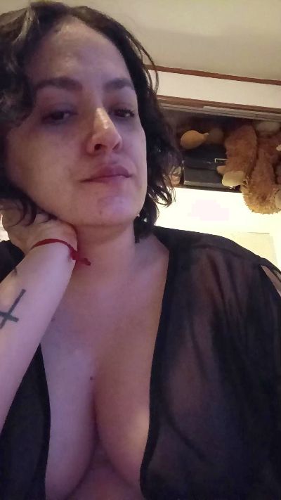 ladykyhara live cam on Cam4