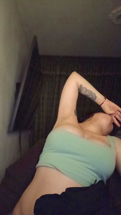 ladykyhara live cam on Cam4
