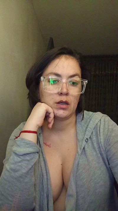 ladykyhara live cam on Cam4