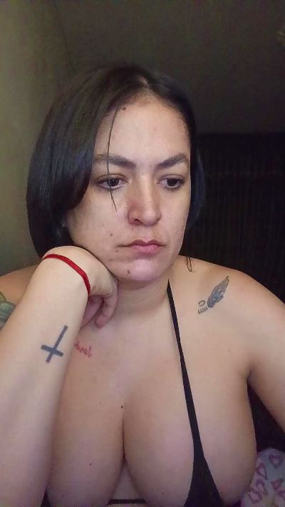 ladykyhara live cam on Cam4