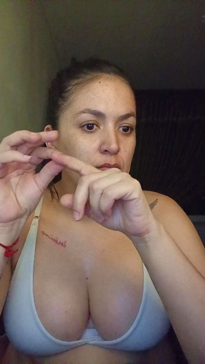 ladykyhara live cam on Cam4