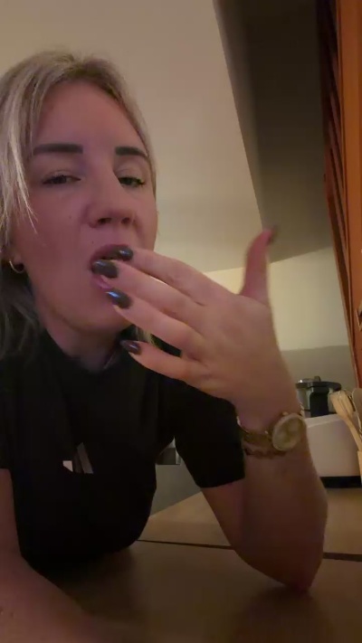 laetysia88 live cam on Cam4