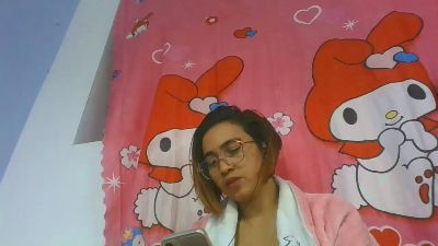 lalaina7 live cam on Cam4