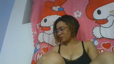 lalaina7 live cam on Cam4