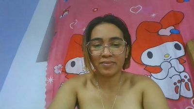 lalaina7 live cam on Cam4