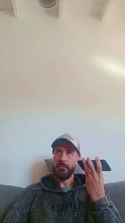 laliebre872 live cam on Cam4