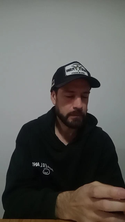 laliebre872 live cam on Cam4