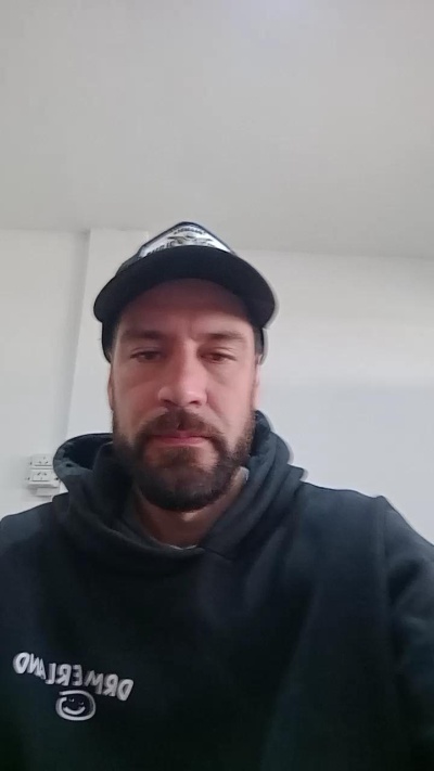 laliebre872 live cam on Cam4