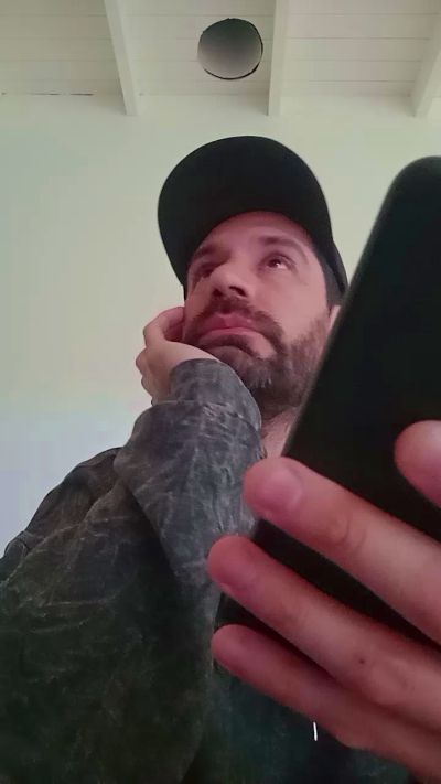 laliebre872 live cam on Cam4