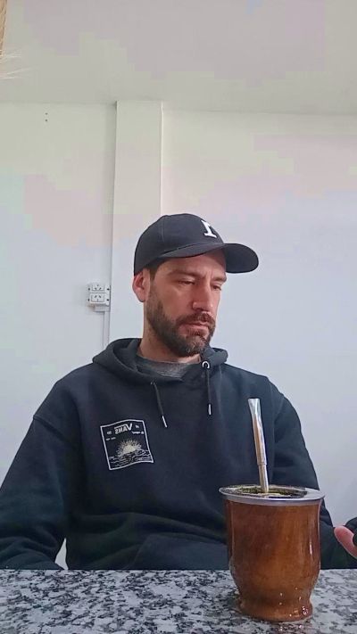 laliebre872 live cam on Cam4