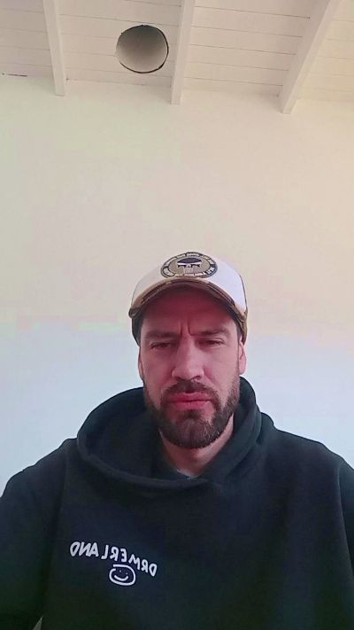 laliebre872 live cam on Cam4