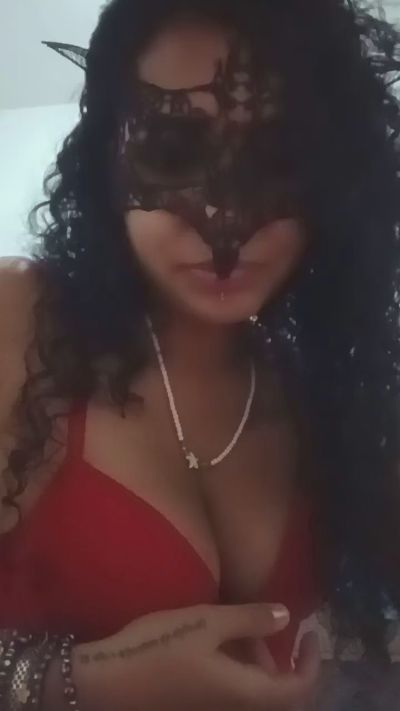 laliscaty live cam on Cam4
