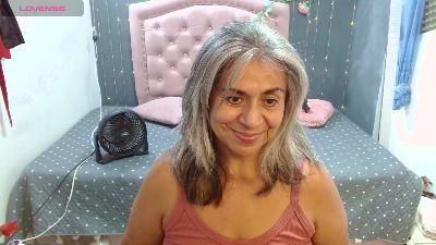lalisha_96 live cam on Cam4