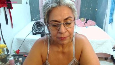 lalisha_96 live cam on Cam4