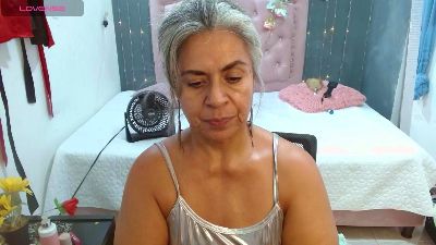 lalisha_96 live cam on Cam4