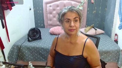 lalisha_96 live cam on Cam4