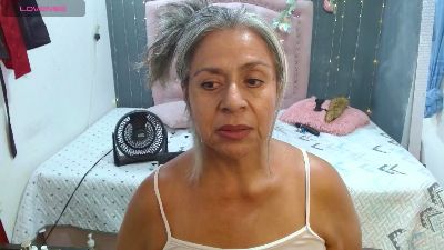 lalisha_96 live cam on Cam4