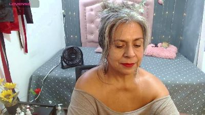 lalisha_96 live cam on Cam4
