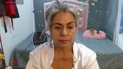 lalisha_96 live cam on Cam4