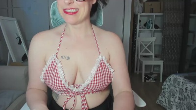 lalita8 live cam on Cam4