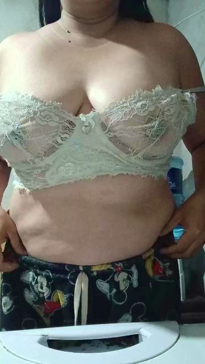 lalyblossom live cam on Cam4