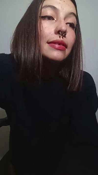 lamalasuerte444 live cam on Cam4