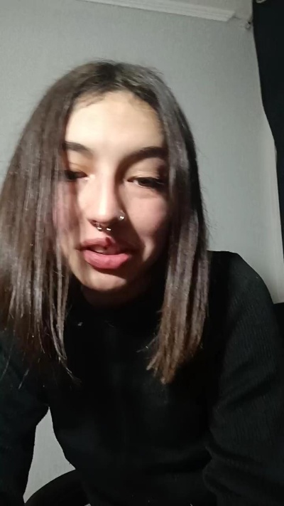 lamalasuerte444 live cam on Cam4