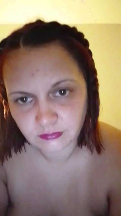 lapetitecoquin3 live cam on Cam4