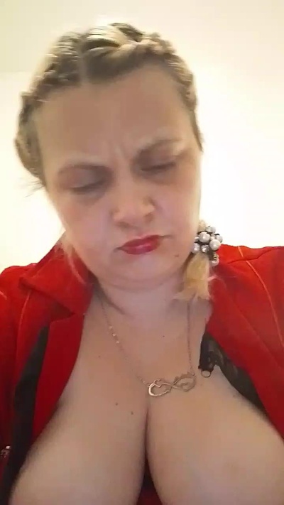 lapetitecoquin3 live cam on Cam4