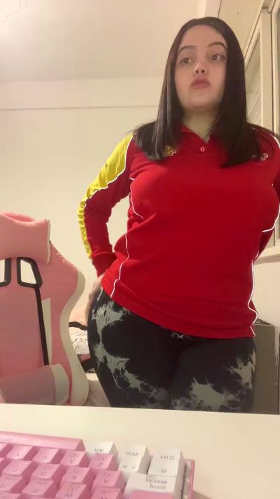 lapibadelashell live cam on Cam4