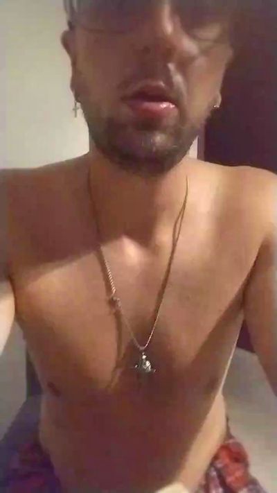 lapinchaud3801 live cam on Cam4