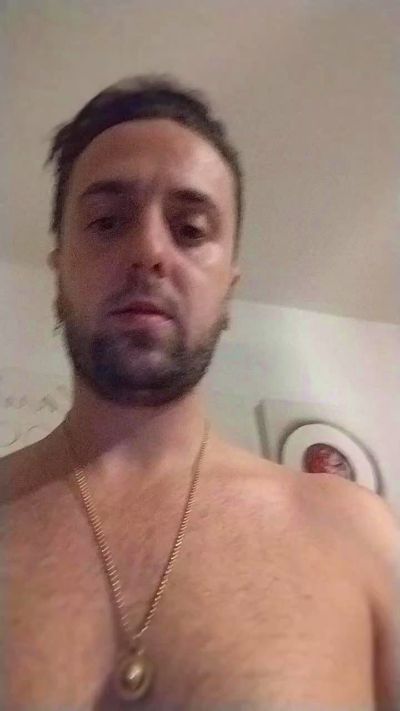 lapinchaud3801 live cam on Cam4