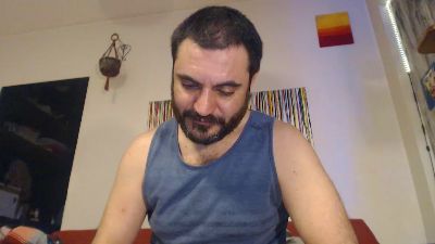 laplataversatil live cam on Cam4