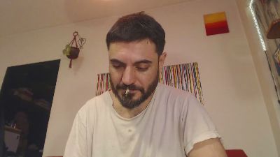 laplataversatil live cam on Cam4